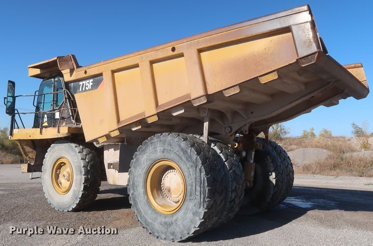 image for item DJ2279 2007 Caterpillar 775F  haul truck