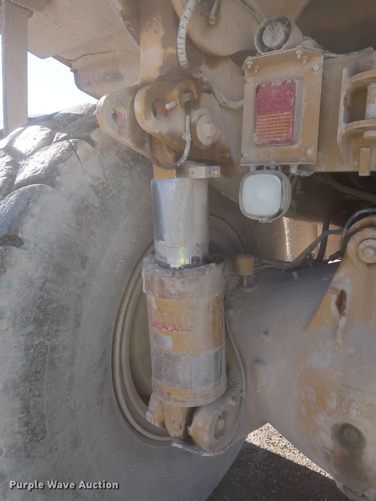 image for item DJ2279 2007 Caterpillar 775F  haul truck