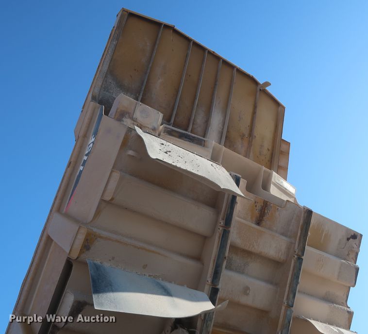 image for item DJ2279 2007 Caterpillar 775F  haul truck