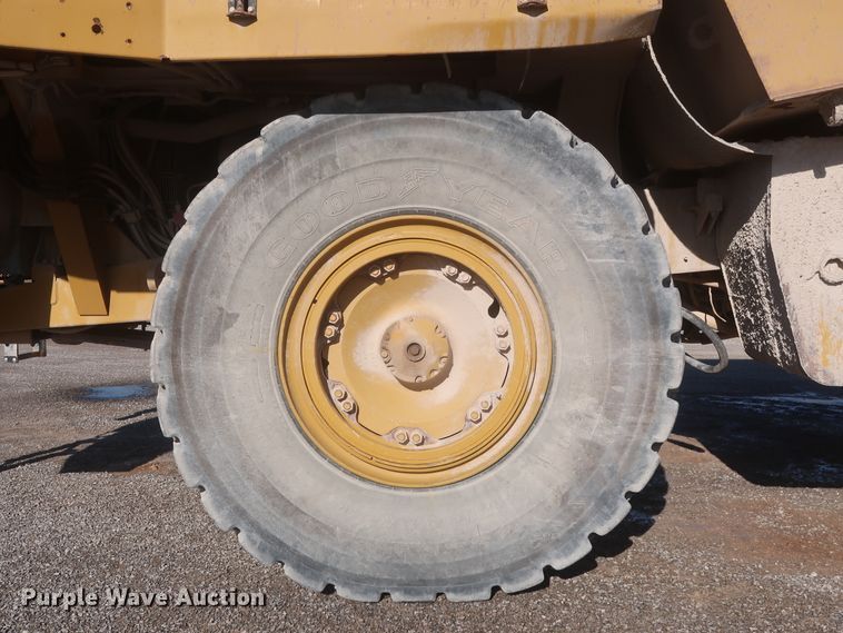 image for item DJ2279 2007 Caterpillar 775F  haul truck