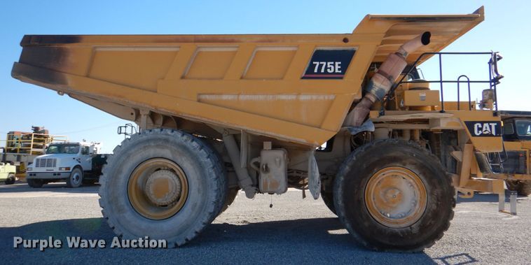 image for item DJ2280 2005 Caterpillar 775E  haul truck
