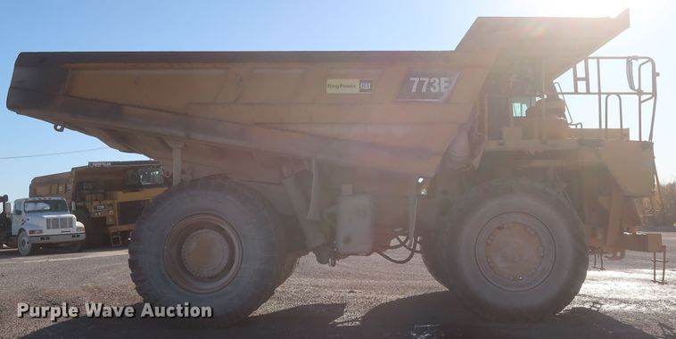 image for item DJ2281 2006 Caterpillar 773E  haul truck