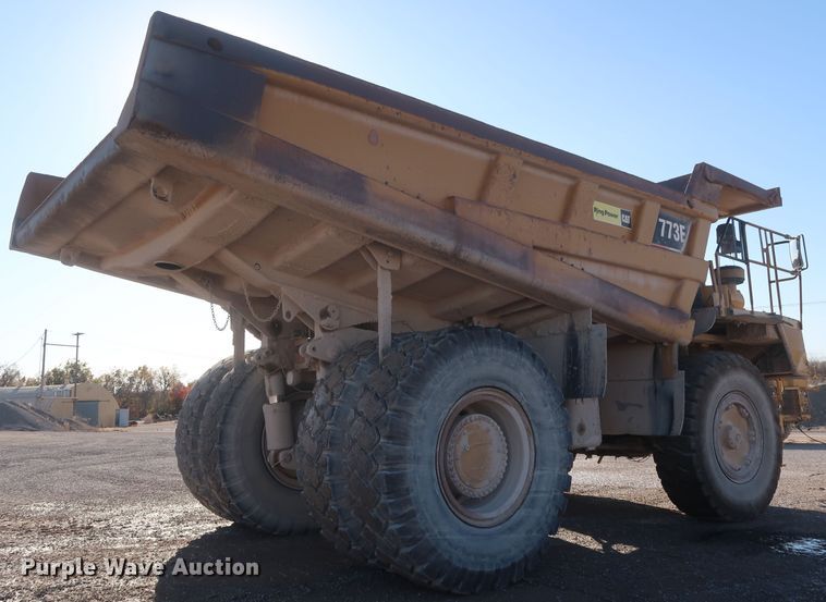 image for item DJ2281 2006 Caterpillar 773E  haul truck
