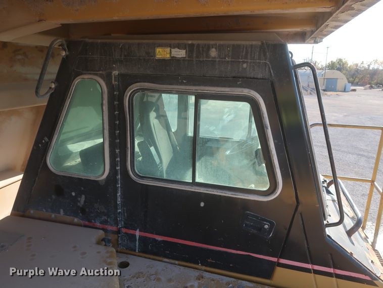 image for item DJ2281 2006 Caterpillar 773E  haul truck