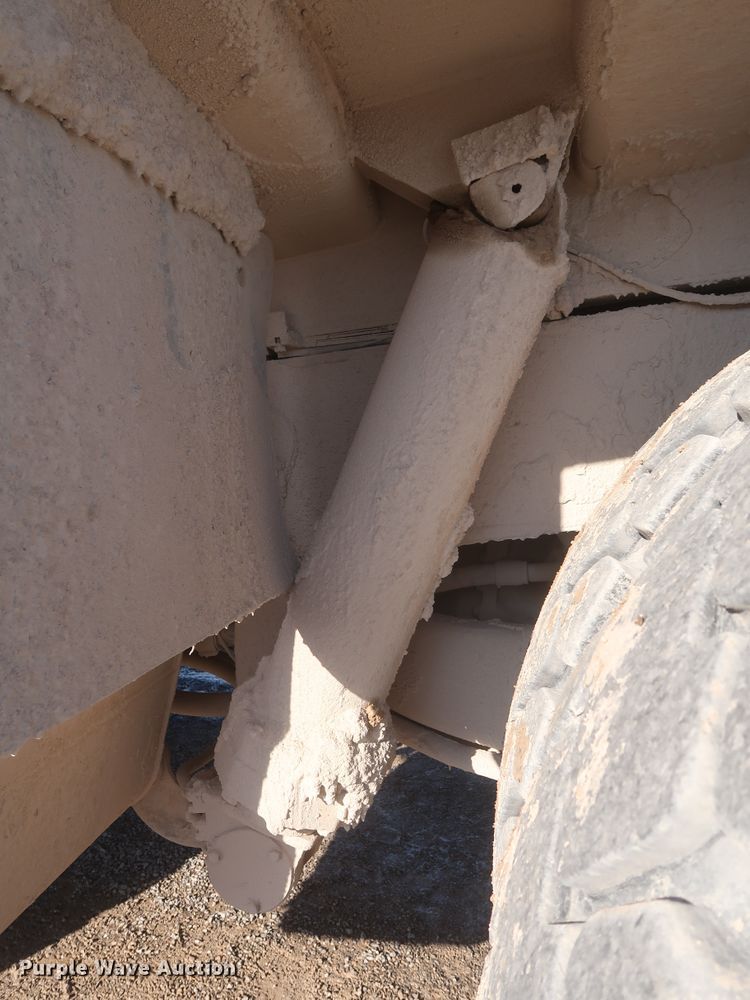 image for item DJ2281 2006 Caterpillar 773E  haul truck