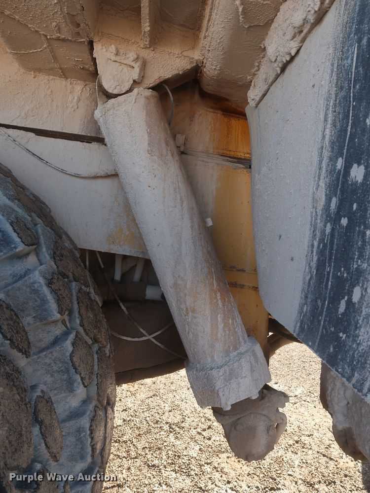 image for item DJ2281 2006 Caterpillar 773E  haul truck