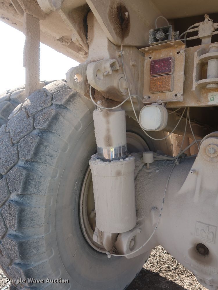 image for item DJ2281 2006 Caterpillar 773E  haul truck