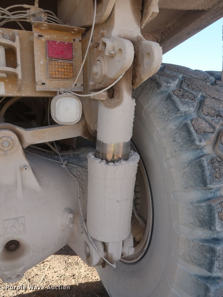 image for item DJ2281 2006 Caterpillar 773E  haul truck