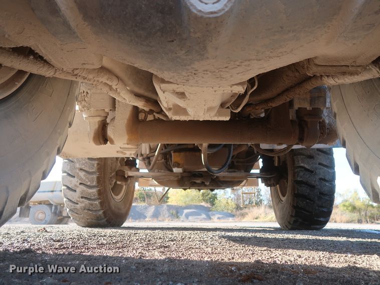 image for item DJ2281 2006 Caterpillar 773E  haul truck