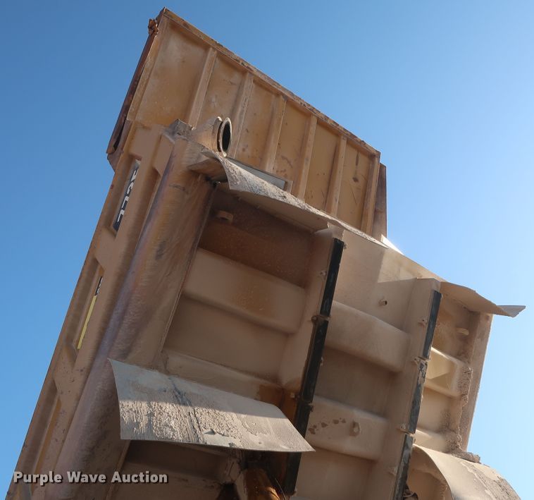 image for item DJ2281 2006 Caterpillar 773E  haul truck