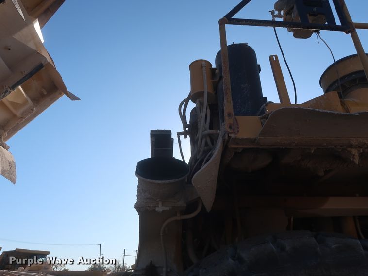 image for item DJ2281 2006 Caterpillar 773E  haul truck
