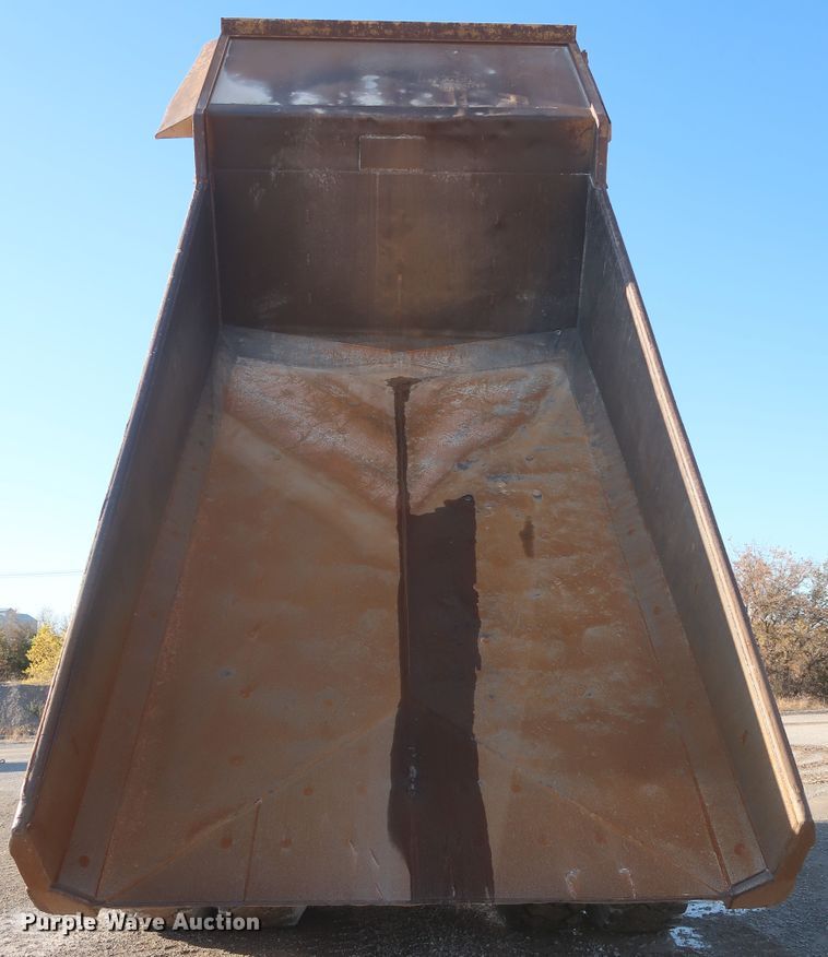 image for item DJ2281 2006 Caterpillar 773E  haul truck