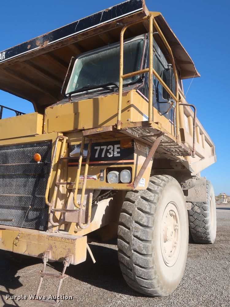 image for item DJ2281 2006 Caterpillar 773E  haul truck