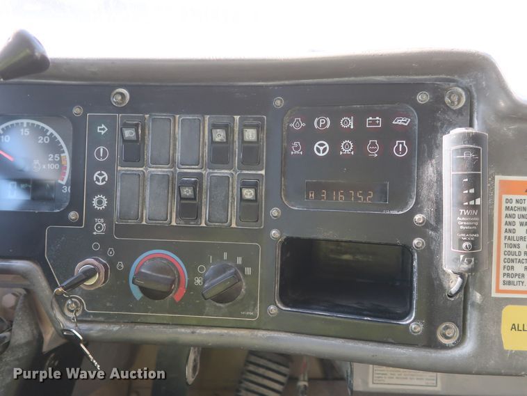 image for item DJ2281 2006 Caterpillar 773E  haul truck