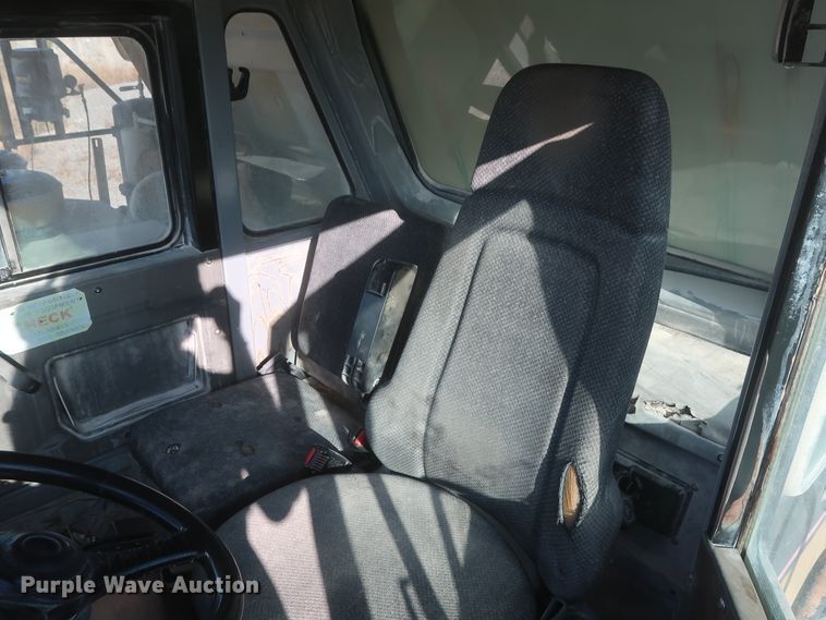 image for item DJ2281 2006 Caterpillar 773E  haul truck