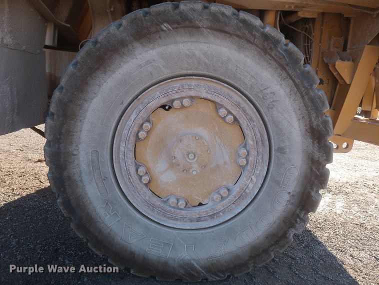 image for item DJ2281 2006 Caterpillar 773E  haul truck