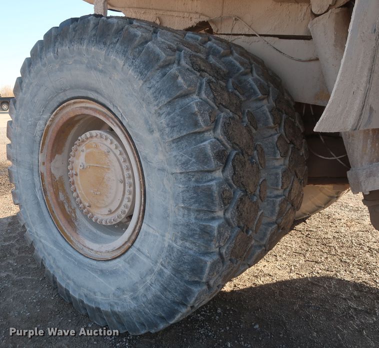 image for item DJ2281 2006 Caterpillar 773E  haul truck