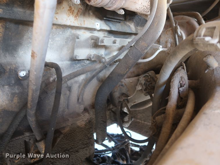 image for item DJ2282 1999 Caterpillar 773D  water wagon