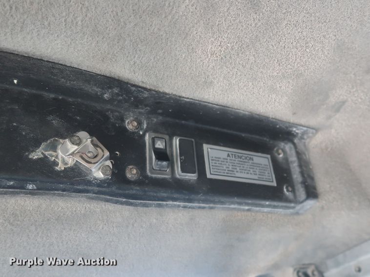 image for item DJ2282 1999 Caterpillar 773D  water wagon