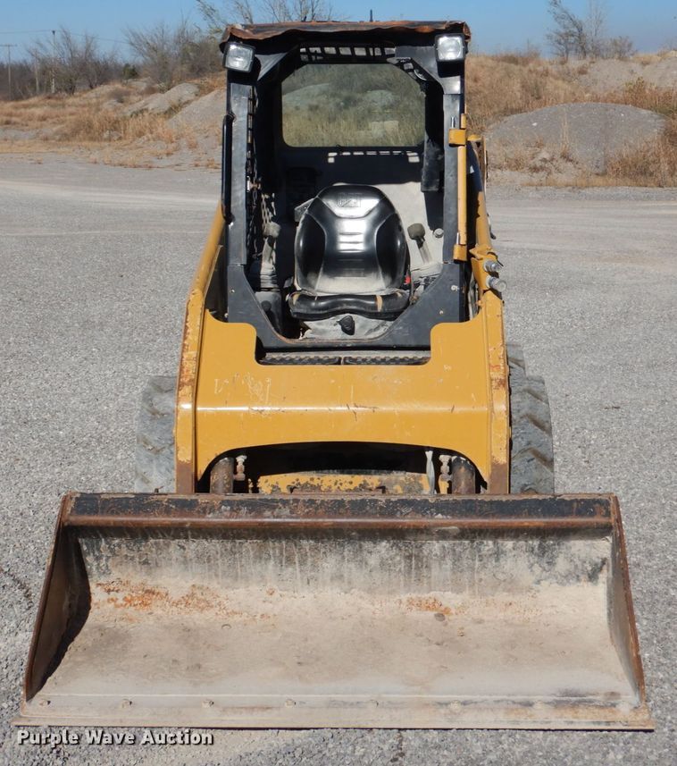 image for item DJ2283 2015 Caterpillar 226B3  skid steer loader