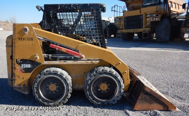 image for item DJ2283 2015 Caterpillar 226B3  skid steer loader