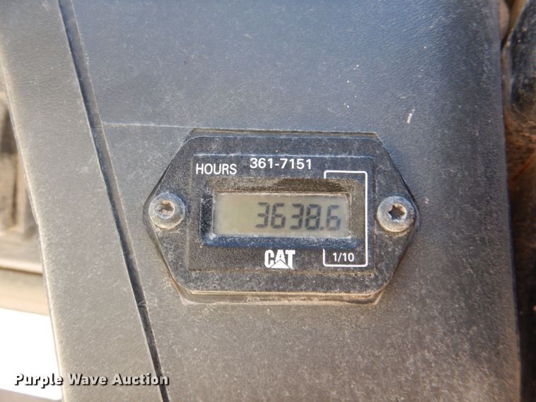 image for item DJ2283 2015 Caterpillar 226B3  skid steer loader