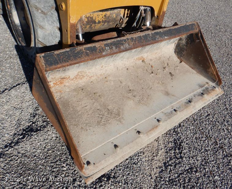 image for item DJ2283 2015 Caterpillar 226B3  skid steer loader
