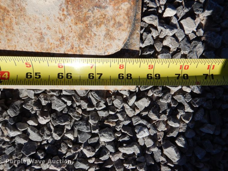 image for item DJ2283 2015 Caterpillar 226B3  skid steer loader