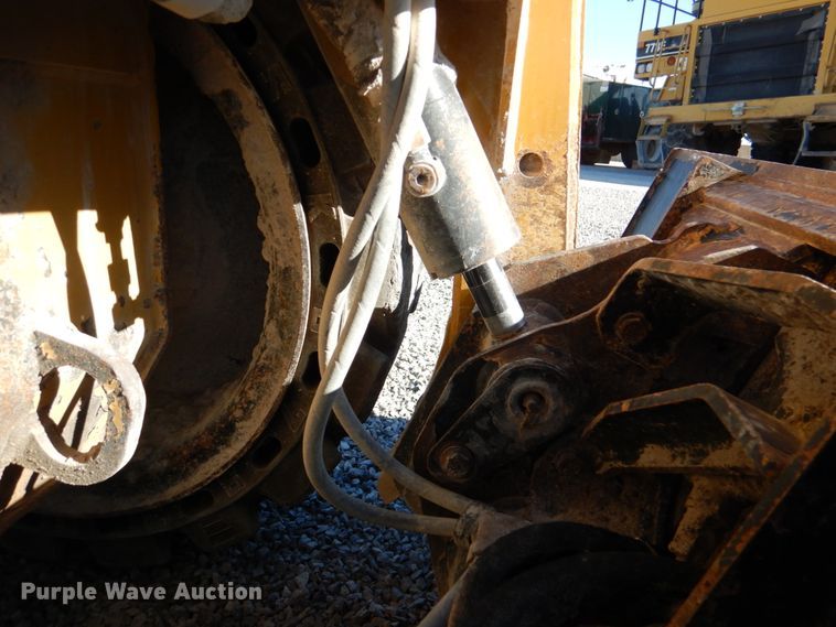 image for item DJ2283 2015 Caterpillar 226B3  skid steer loader