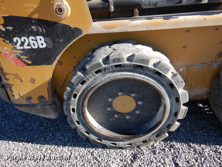 image for item DJ2283 2015 Caterpillar 226B3  skid steer loader