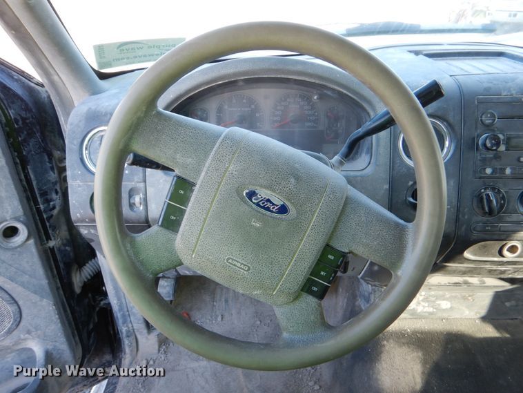 image for item DJ2284 2006 Ford F150 XLT  SuperCrew pickup truck