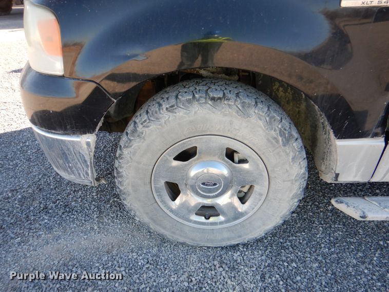 image for item DJ2284 2006 Ford F150 XLT  SuperCrew pickup truck