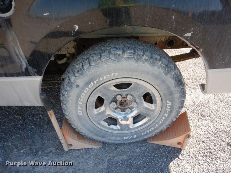 image for item DJ2284 2006 Ford F150 XLT  SuperCrew pickup truck