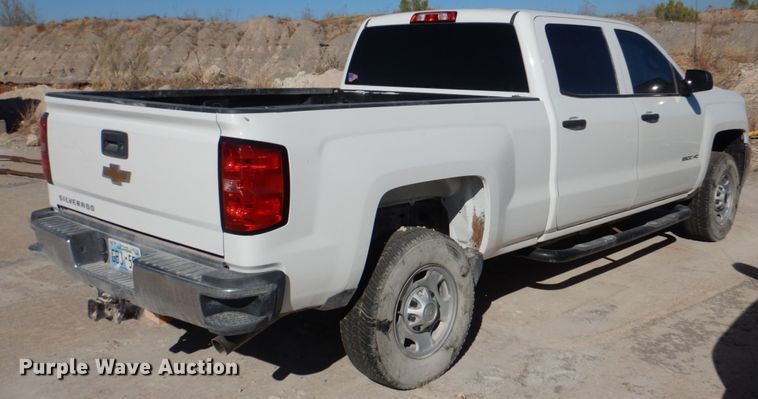 image for item DJ2288 2015 Chevrolet Silverado 2500HD  Crew Cab pickup truck