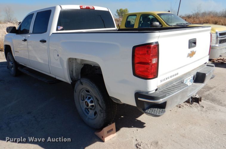 image for item DJ2288 2015 Chevrolet Silverado 2500HD  Crew Cab pickup truck