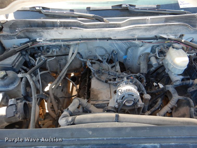 image for item DJ2288 2015 Chevrolet Silverado 2500HD  Crew Cab pickup truck