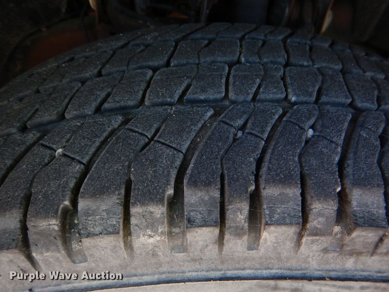 image for item DJ2288 2015 Chevrolet Silverado 2500HD  Crew Cab pickup truck