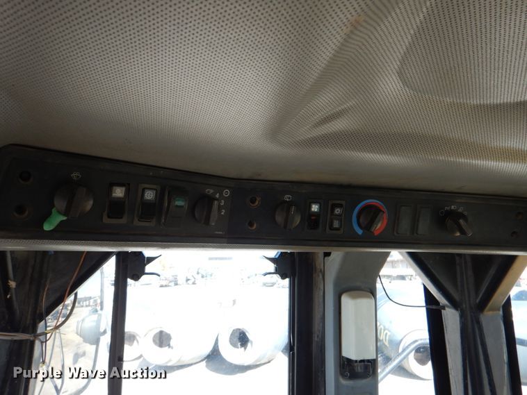 image for item DJ2290 1999 Caterpillar 980G  wheel loader