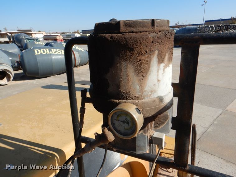 image for item DJ2290 1999 Caterpillar 980G  wheel loader