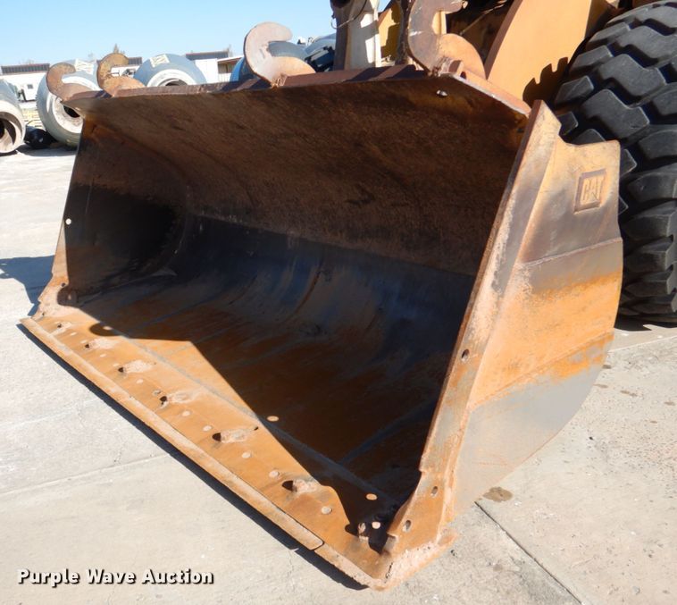 image for item DJ2290 1999 Caterpillar 980G  wheel loader