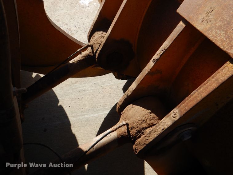 image for item DJ2290 1999 Caterpillar 980G  wheel loader