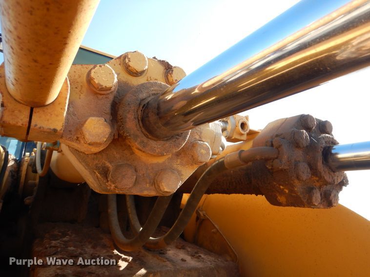 image for item DJ2290 1999 Caterpillar 980G  wheel loader