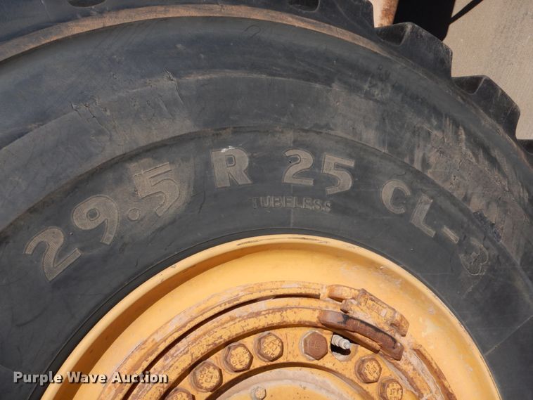image for item DJ2290 1999 Caterpillar 980G  wheel loader