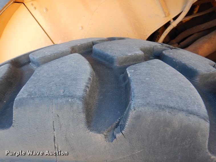 image for item DJ2290 1999 Caterpillar 980G  wheel loader