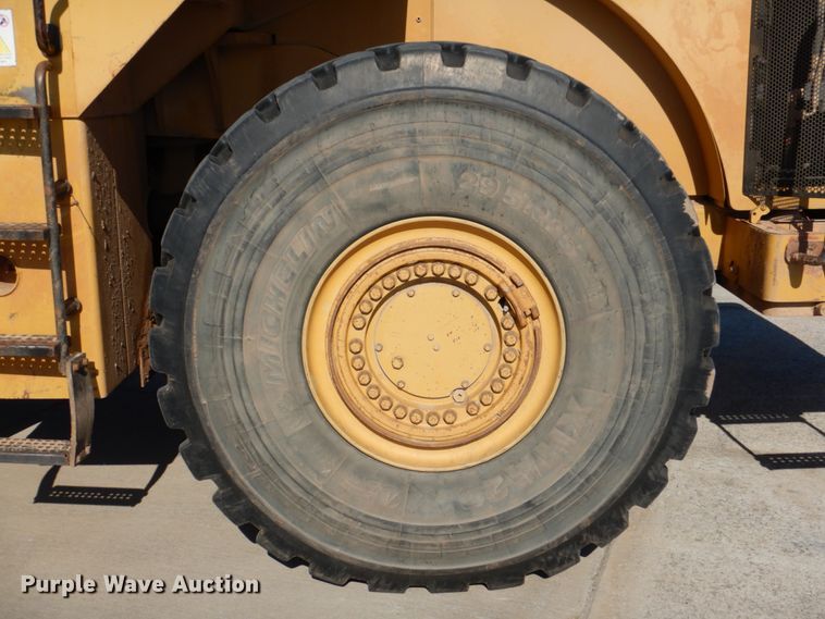 image for item DJ2290 1999 Caterpillar 980G  wheel loader