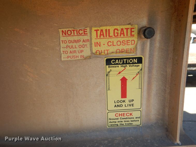 image for item DJ2293 1995 Vantage SV-96 end dump trailer