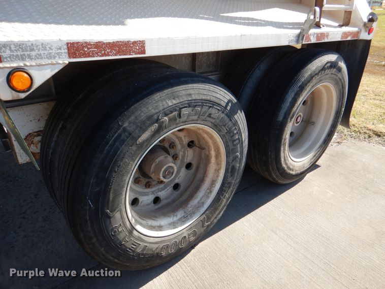 image for item DJ2293 1995 Vantage SV-96 end dump trailer