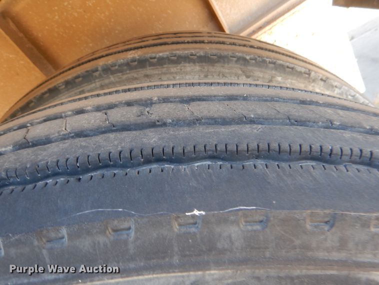 image for item DJ2293 1995 Vantage SV-96 end dump trailer