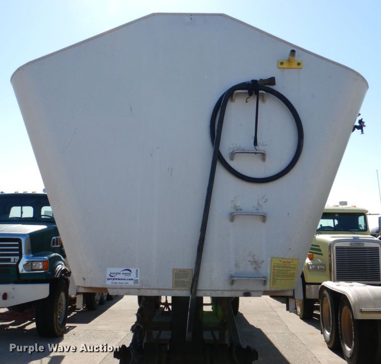 image for item DJ2294 1994 Vantage SV-96 end dump trailer