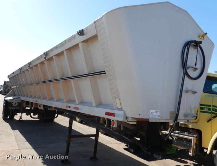 image for item DJ2294 1994 Vantage SV-96 end dump trailer